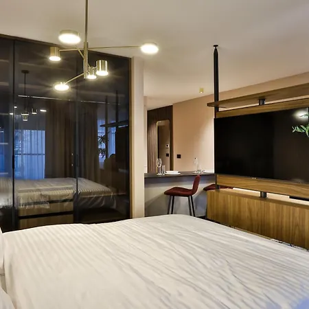 Sun Hill Luxury