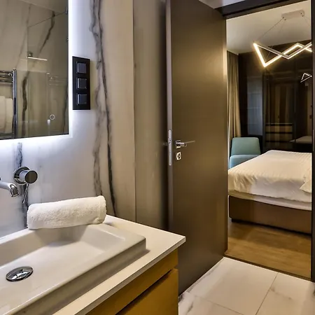 Sun Hill Luxury Lejlighed *