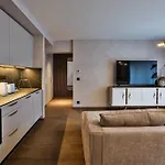 Sun Hill Luxury